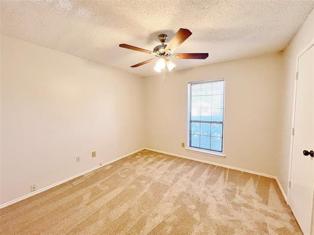 Building Photo - 404 Lincoln Dr