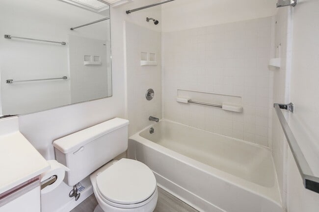 Building Photo - 95-1055 Kaapeha St #145