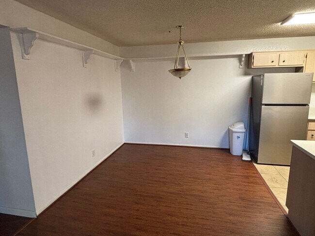 Building Photo - 321 Inger Dr