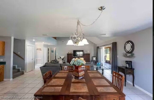 Building Photo - 3116 Tanglewylde Ave