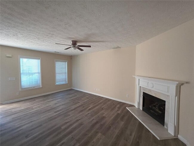 Building Photo - 3856 Shenfield Dr