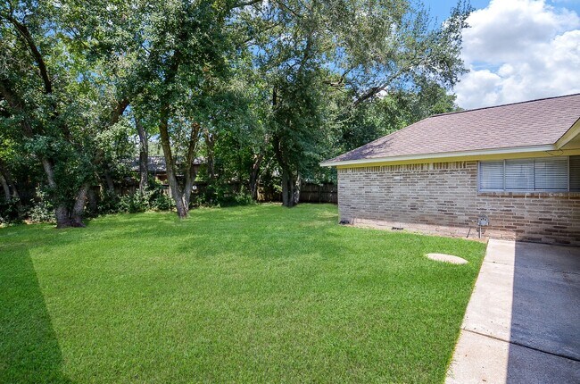 Building Photo - 2554 Hodges Bend Cir