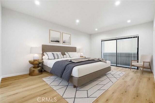 Building Photo - 2219 S Bentley Ave