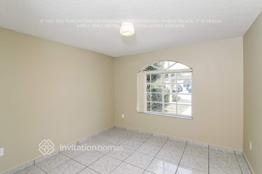 Building Photo - 14936 SW 39th St
