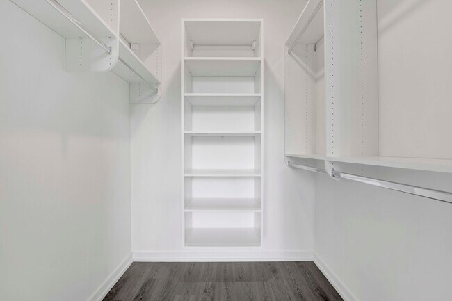 Building Photo - 808 N Cleveland Ave