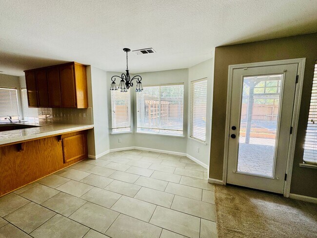Building Photo - REDUCED! Beautiful Southside Home for Rent, 4 Bedroom 3 Bath
