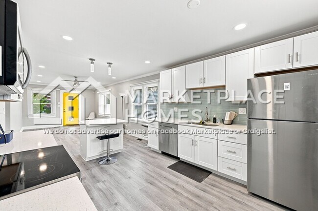 Building Photo - 1536 Dawson St