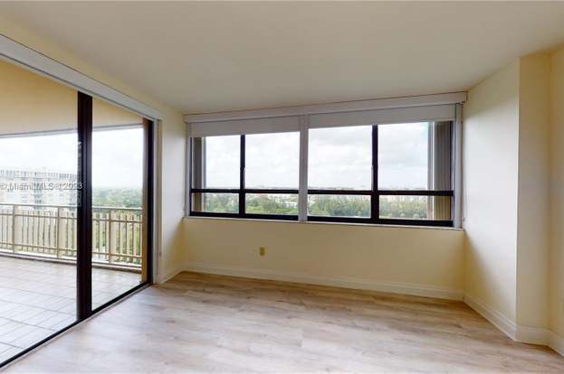 Building Photo - 11113 Biscayne Blvd