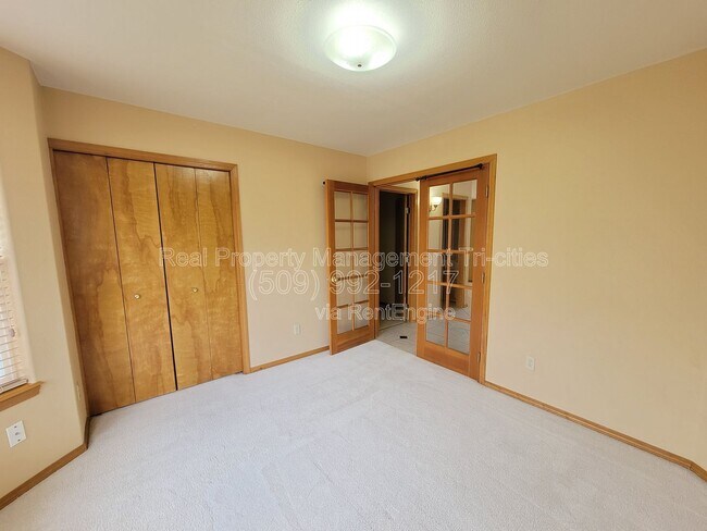 Building Photo - 2918 S Ledbetter Pl