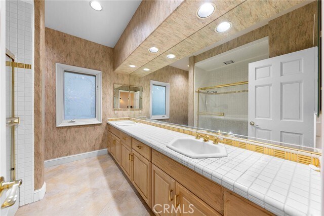 Building Photo - 779 Coral Tree Way