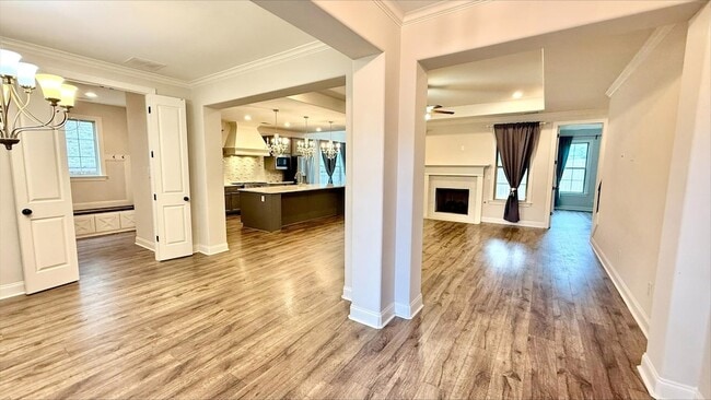 Building Photo - 10012 Adagio Cv