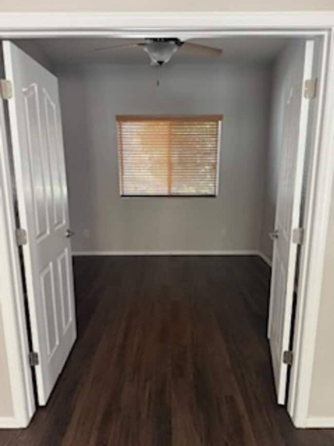 Building Photo - Charming 3 Bedroom 2 Bathroom With Den Hom...
