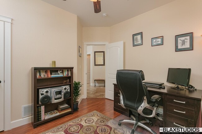 Building Photo - 6149 N Kettle Dr