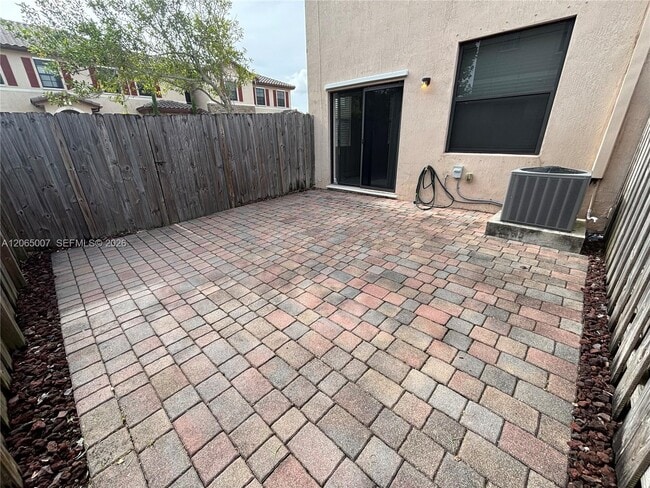 Building Photo - 15051 SW 116th St