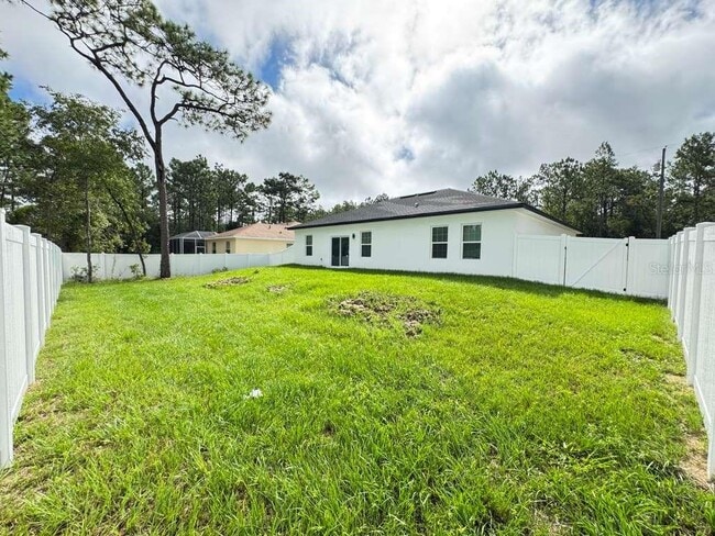 Building Photo - 3741 W Forest Dr