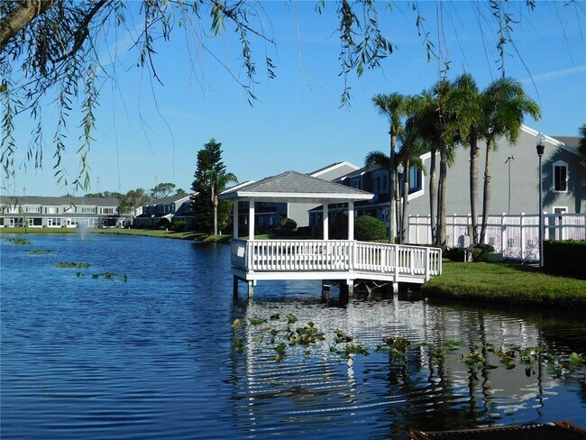 Building Photo - 262 Countryside Key Blvd