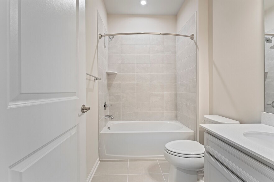 Building Photo - 9344 Tanfield Dr