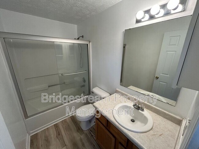 Building Photo - 4139 Dayton Xenia Rd