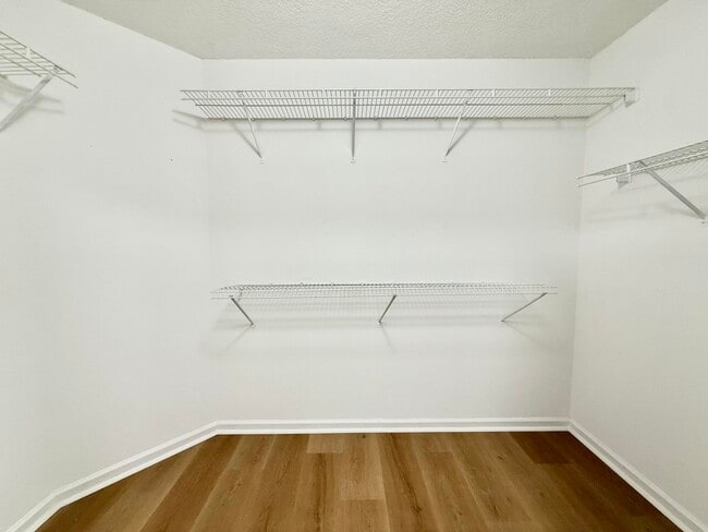 Building Photo - 10579 Pebble Cove Ln