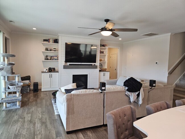 Building Photo - Gorgeous 4 bedroom, 3.5 bath home with private pool - Wyndwater Community in Hampstead