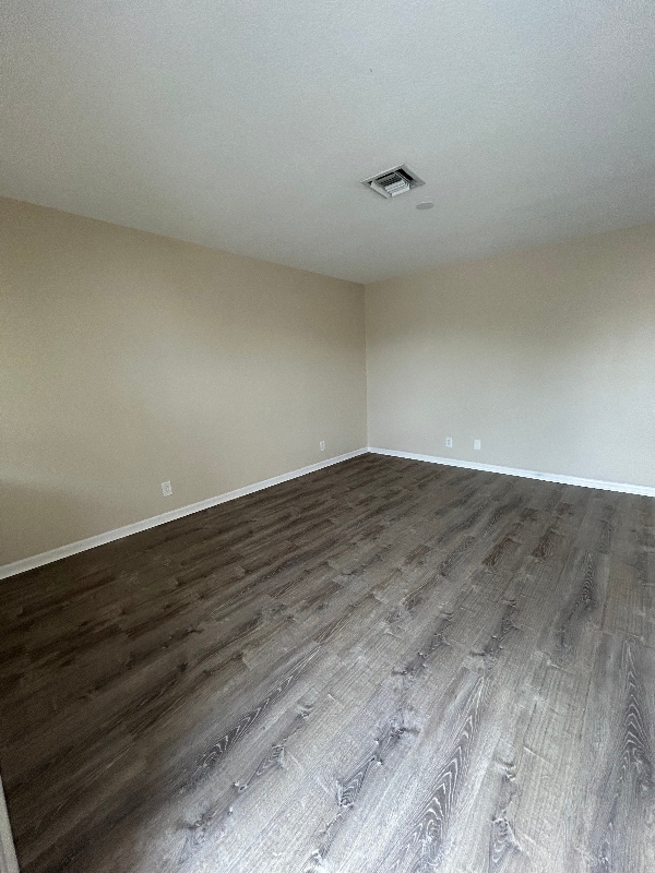 Building Photo - 1611 Green Ln