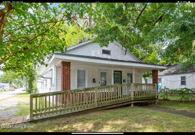 Building Photo - 841 Beecher St