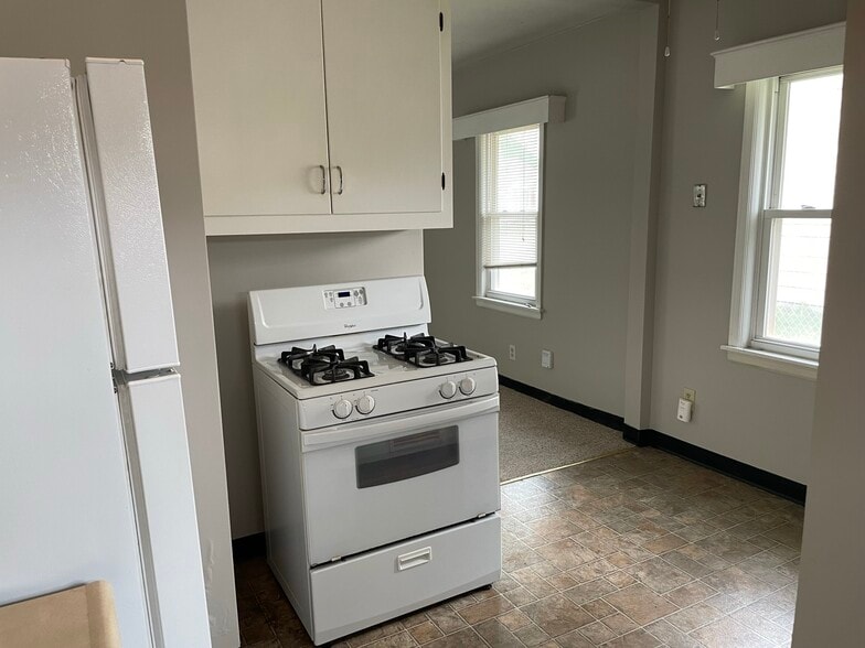 Building Photo - 3638 Johnson Ave