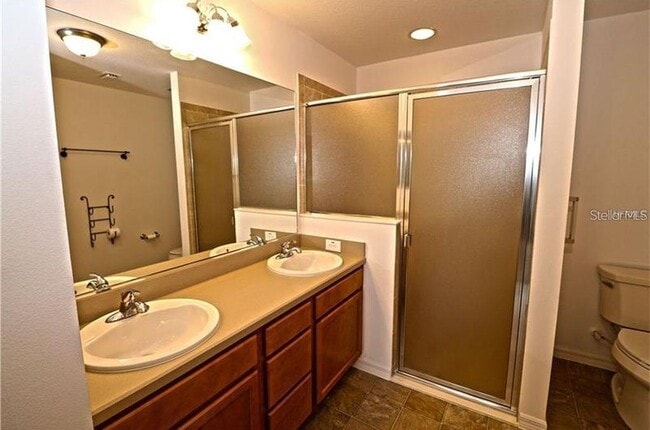 Building Photo - 853 Sapphire Pl