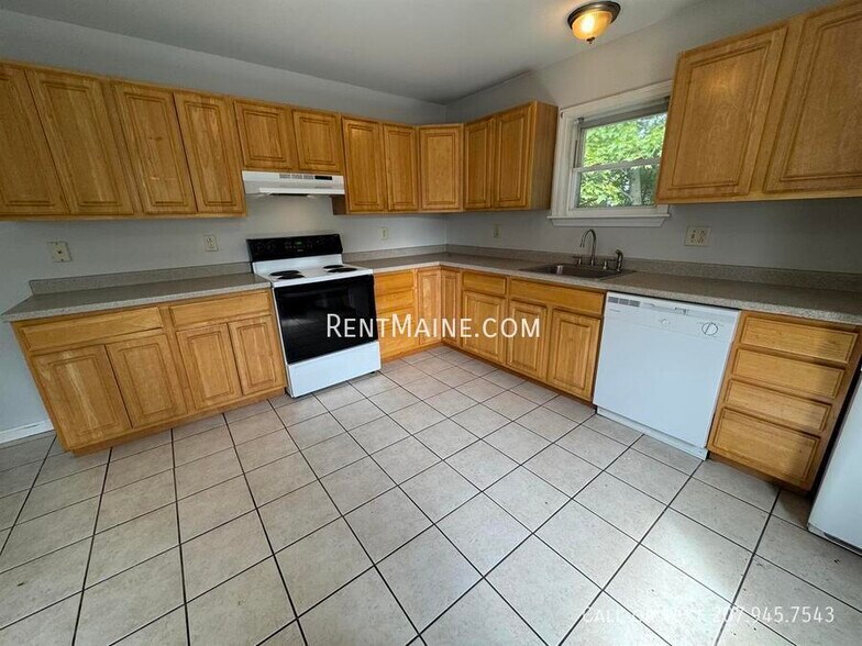 Building Photo - 1833 Hammond St