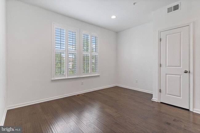 Building Photo - 23048 Mountain Laurel Ln