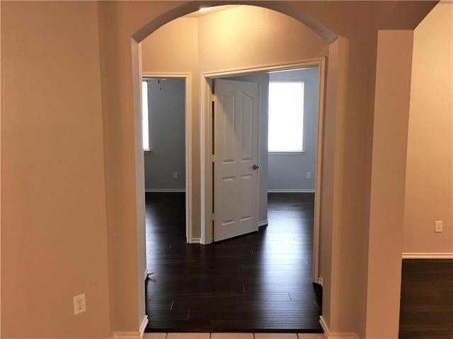 Building Photo - 8004 Ranchvale Ln