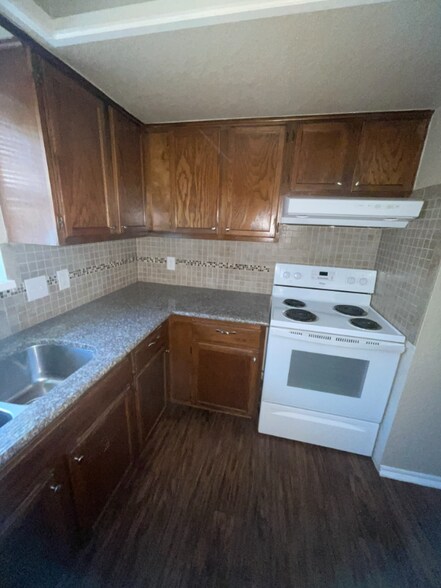 Building Photo - 417 NW 22nd St