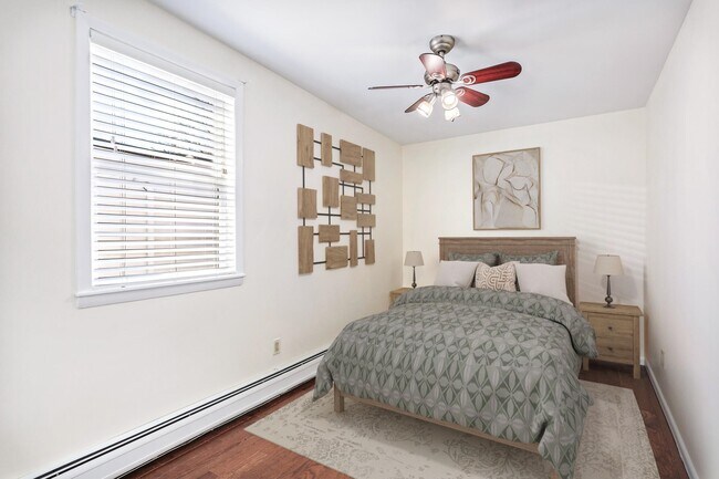 Building Photo - 11 Jones Pl