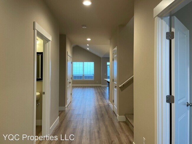 Building Photo - 4 br, 2.5 bath House - 72 N 88th Drive