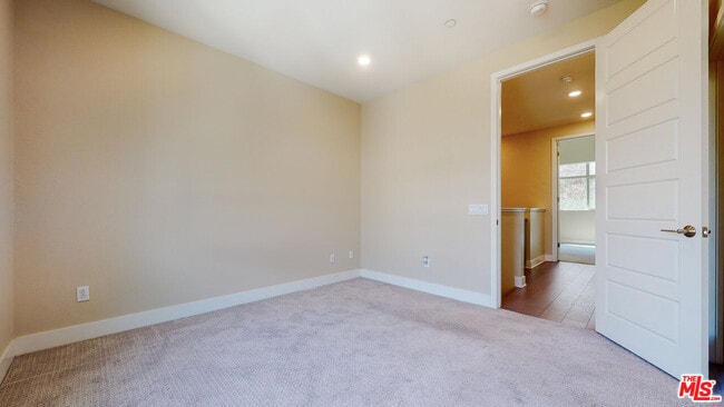 Building Photo - 6752 Gill Way