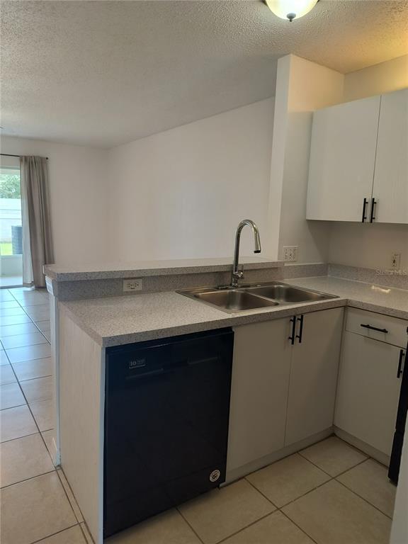 Building Photo - 1657 Windsor Oak Ct