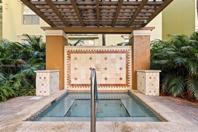 Building Photo - 1919 Van Buren St