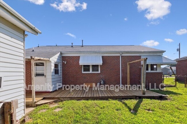 Building Photo - 21 Mansford Dr