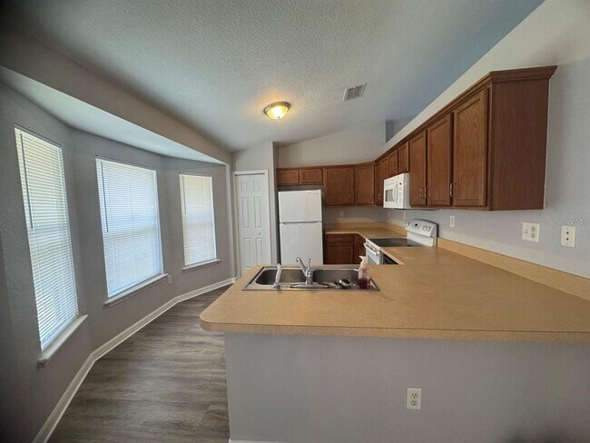 Building Photo - 4077 SW 131st Place Rd