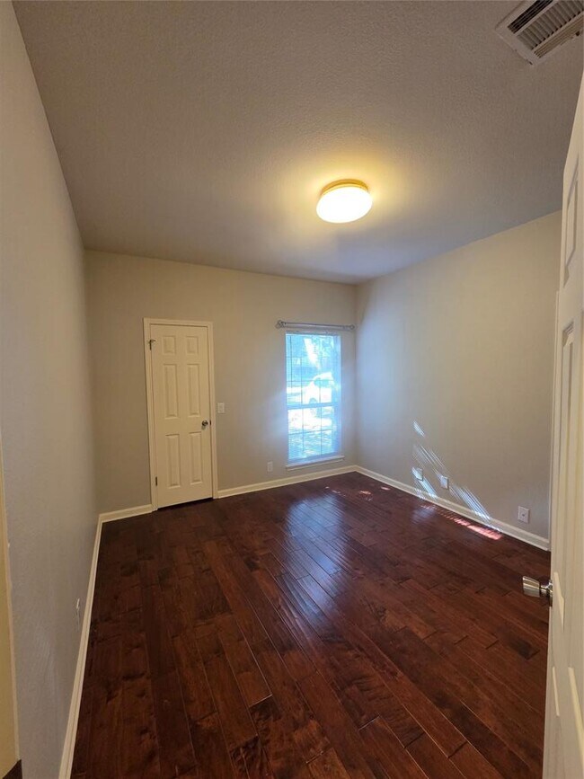 Building Photo - 9209 Colberg Dr