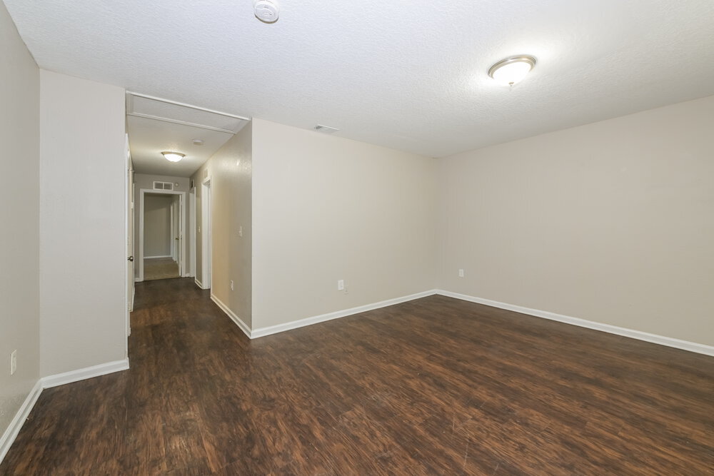 Building Photo - 7926 Pipit Ave
