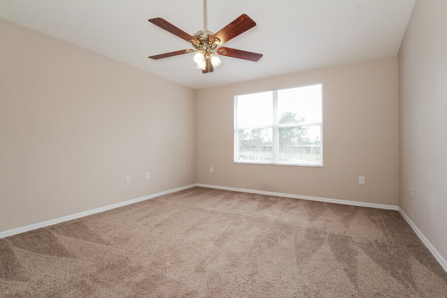 Building Photo - 13731 Ogakor Dr