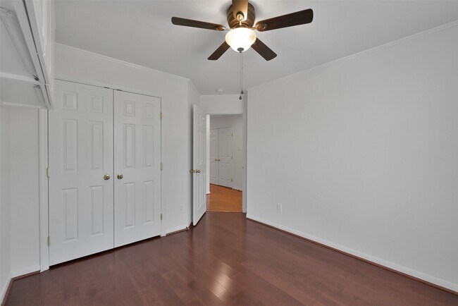 Building Photo - 115 E Greenhill Terrace Pl