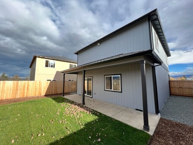 Building Photo - ALMOST NEW CONSTRUCTION/ 4 BEDROOM IN NEWER UPCOMING NEIGHBORHOOD