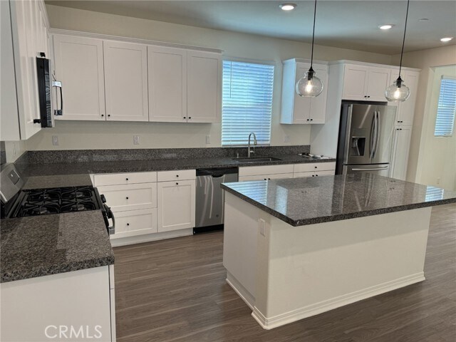 Building Photo - 6069 Sendero Ave