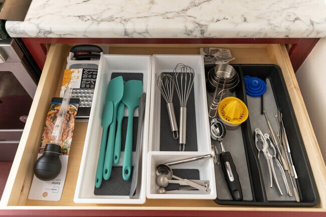 Building Photo - 38 Exeter Rd