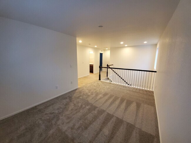 Building Photo - 7088 Preble Dr