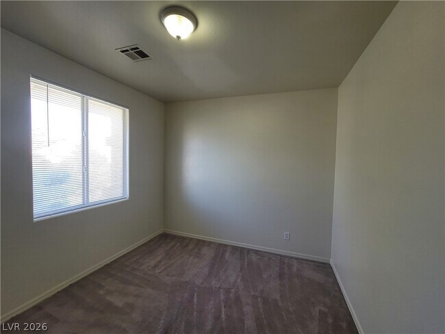 Building Photo - 7817 W Falcon Wing Ave