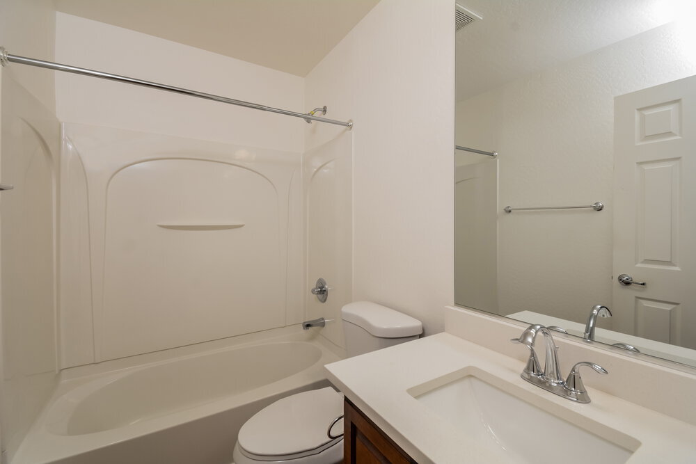 Building Photo - 14208 W Country Gables Dr