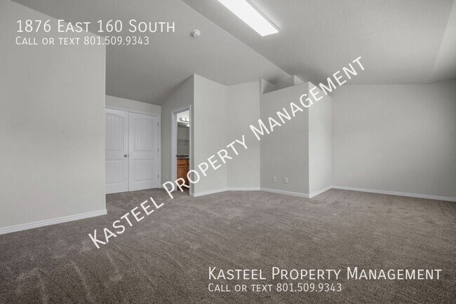 Building Photo - 1876 E 160 S